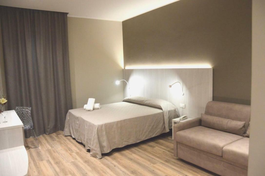 Hotel Regent - In Pieno Centro San Benedetto del Tronto Zewnętrze zdjęcie