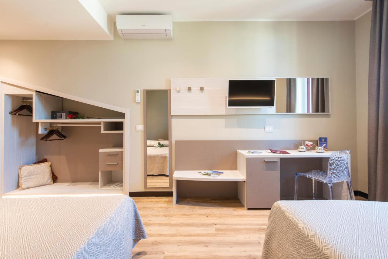 Hotel Regent - In Pieno Centro San Benedetto del Tronto Zewnętrze zdjęcie