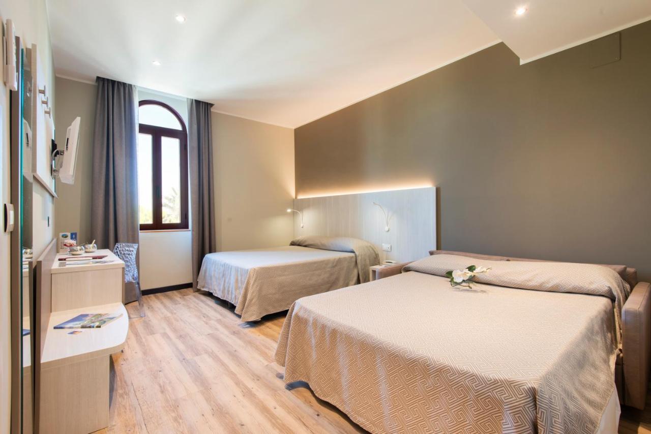Hotel Regent - In Pieno Centro San Benedetto del Tronto Zewnętrze zdjęcie